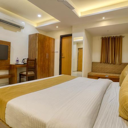 Soonstay Hotel Konark Индор Екстериор снимка