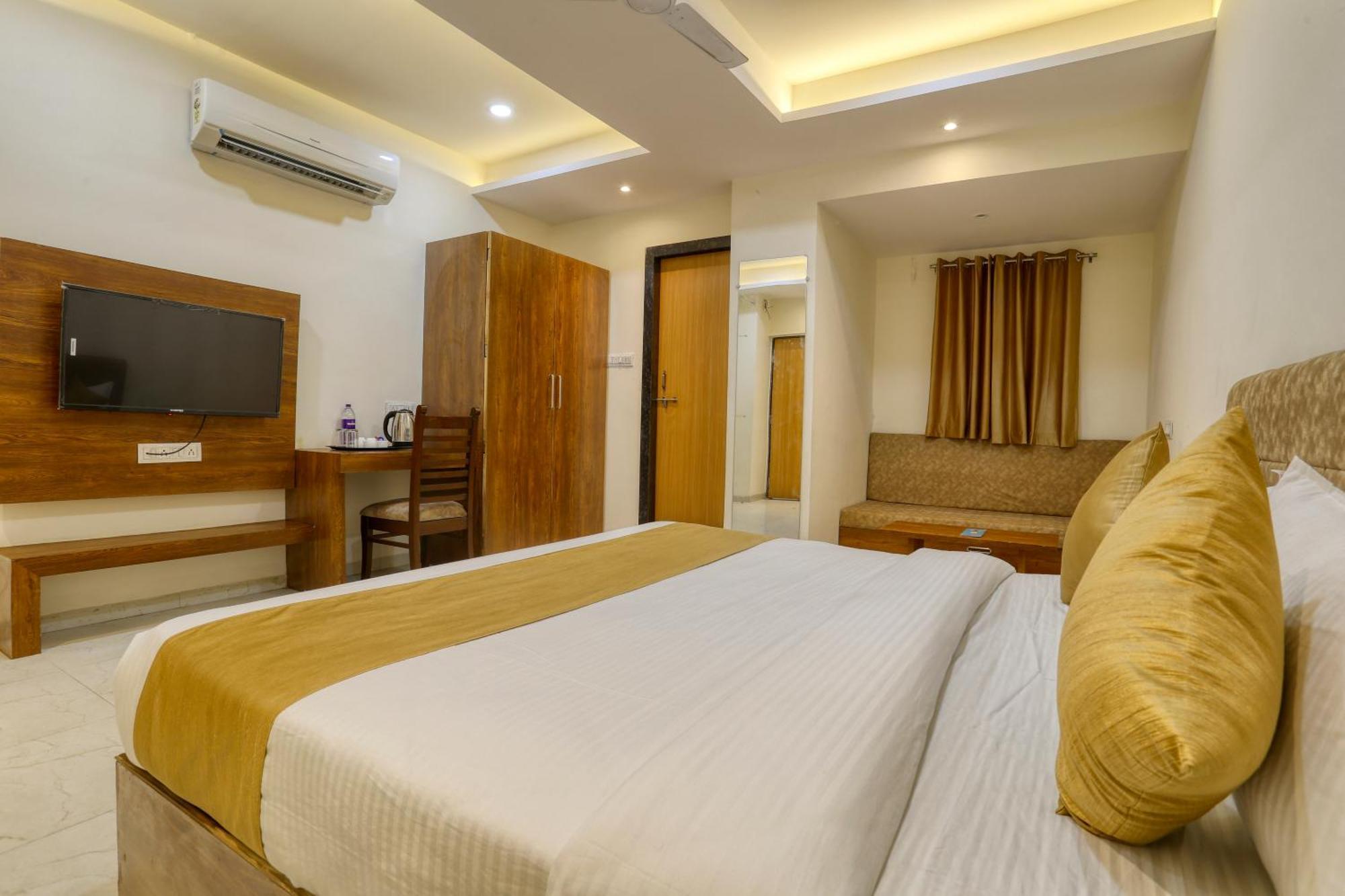 Soonstay Hotel Konark Индор Екстериор снимка