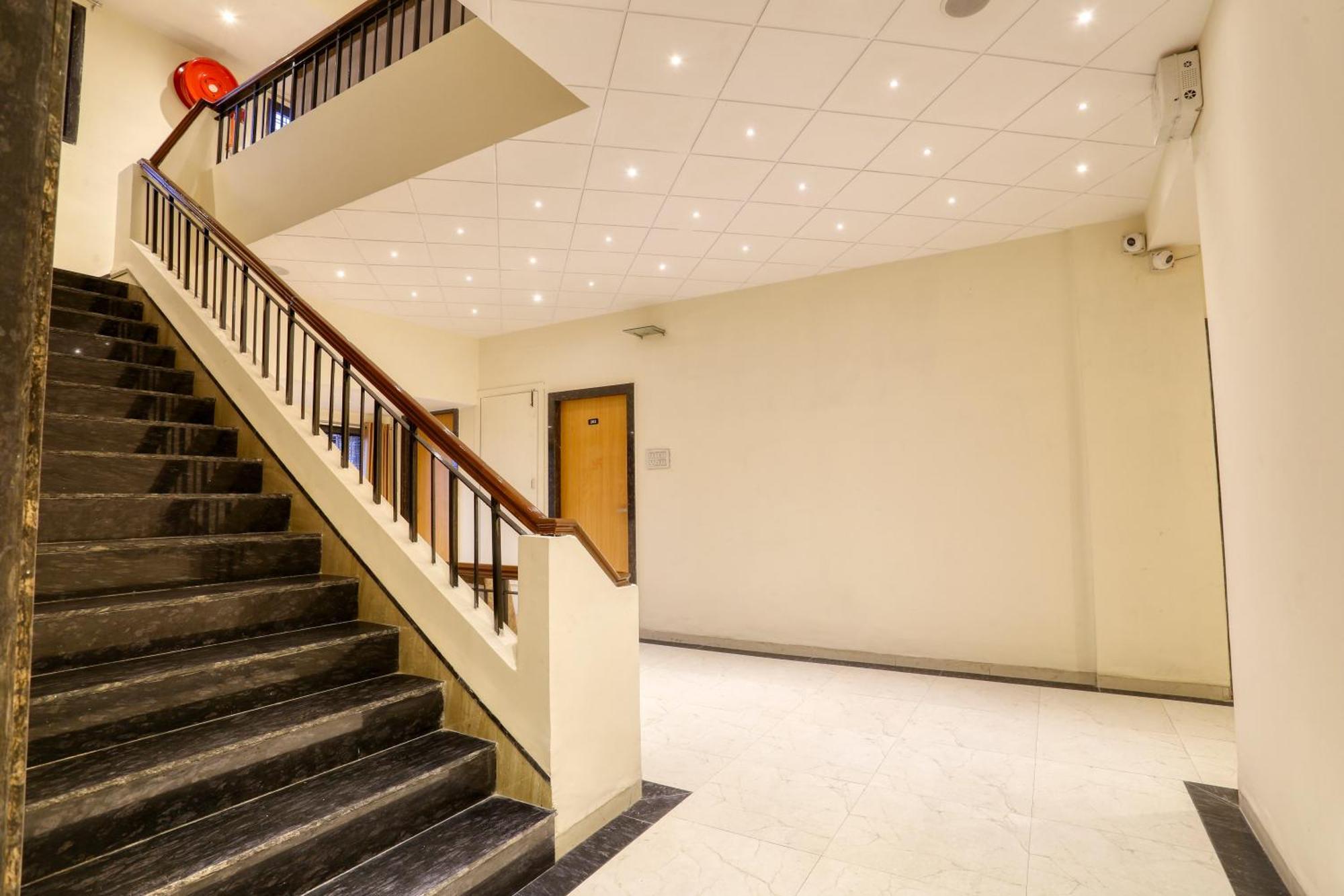 Soonstay Hotel Konark Индор Екстериор снимка